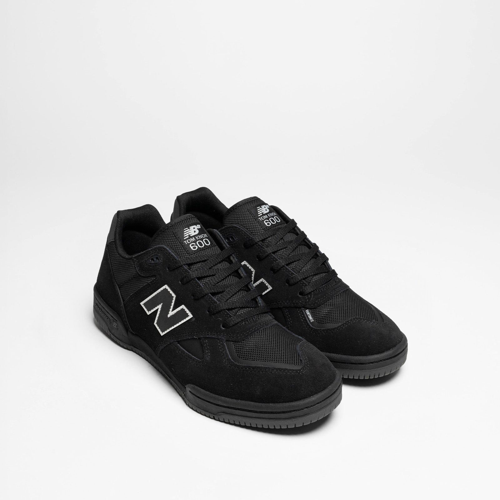 NM600 Black White