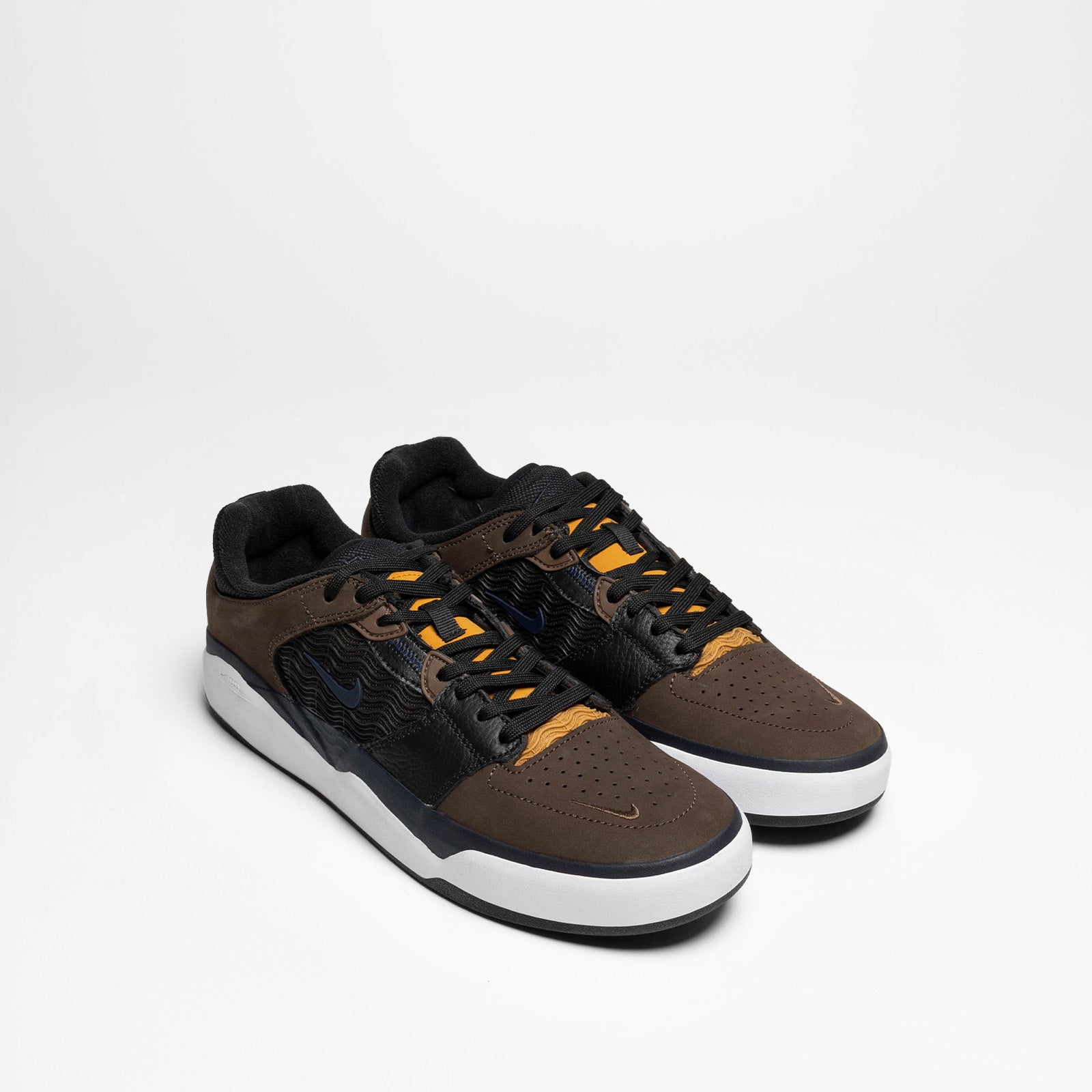 Ishod Wair Premium Baroque Brown