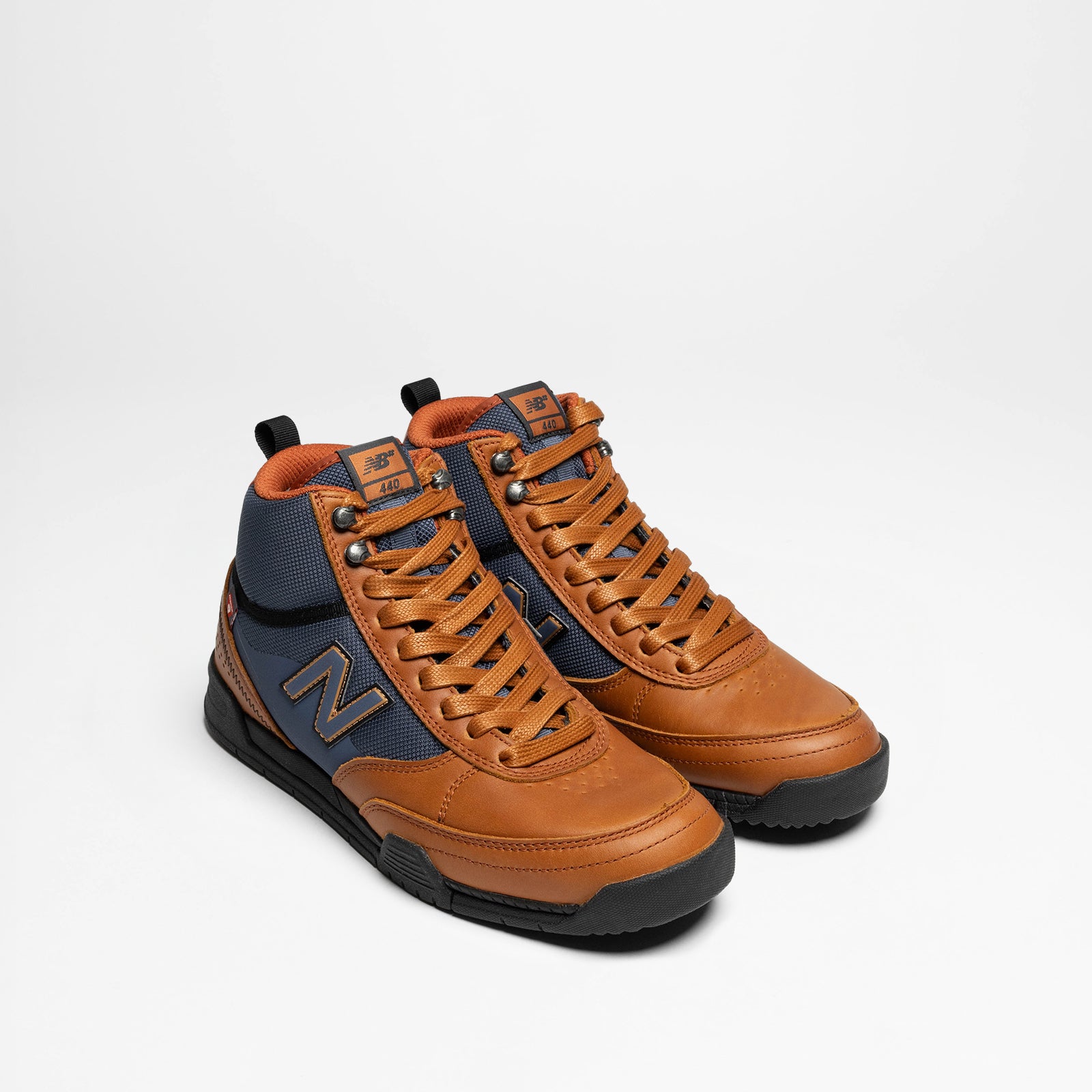 NM440 Trail High Brown Tan
