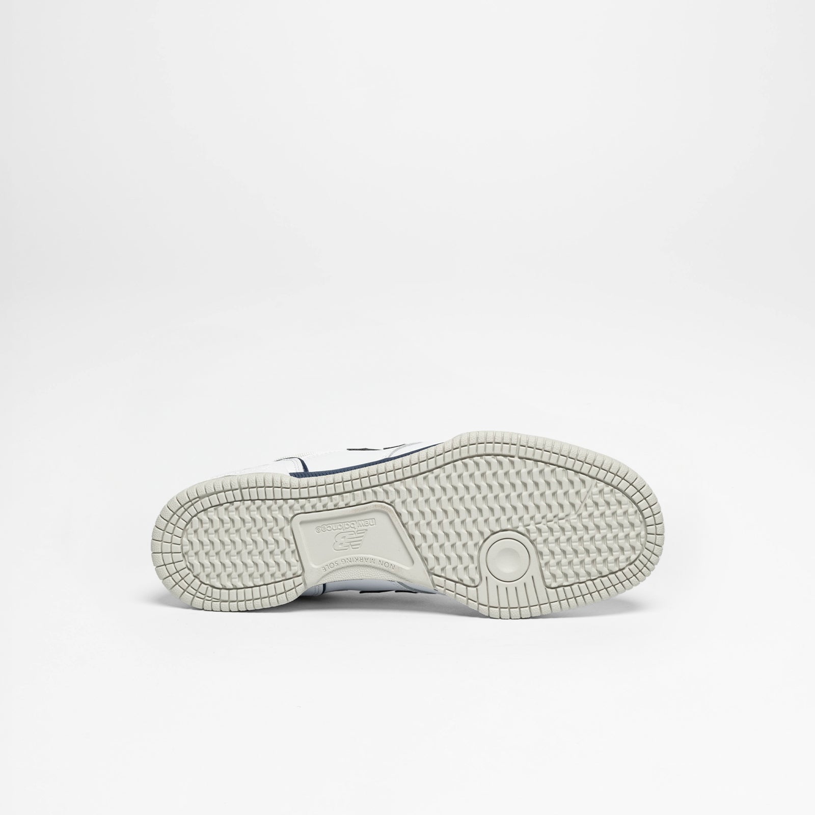 NM600 Tom Knox White Navy