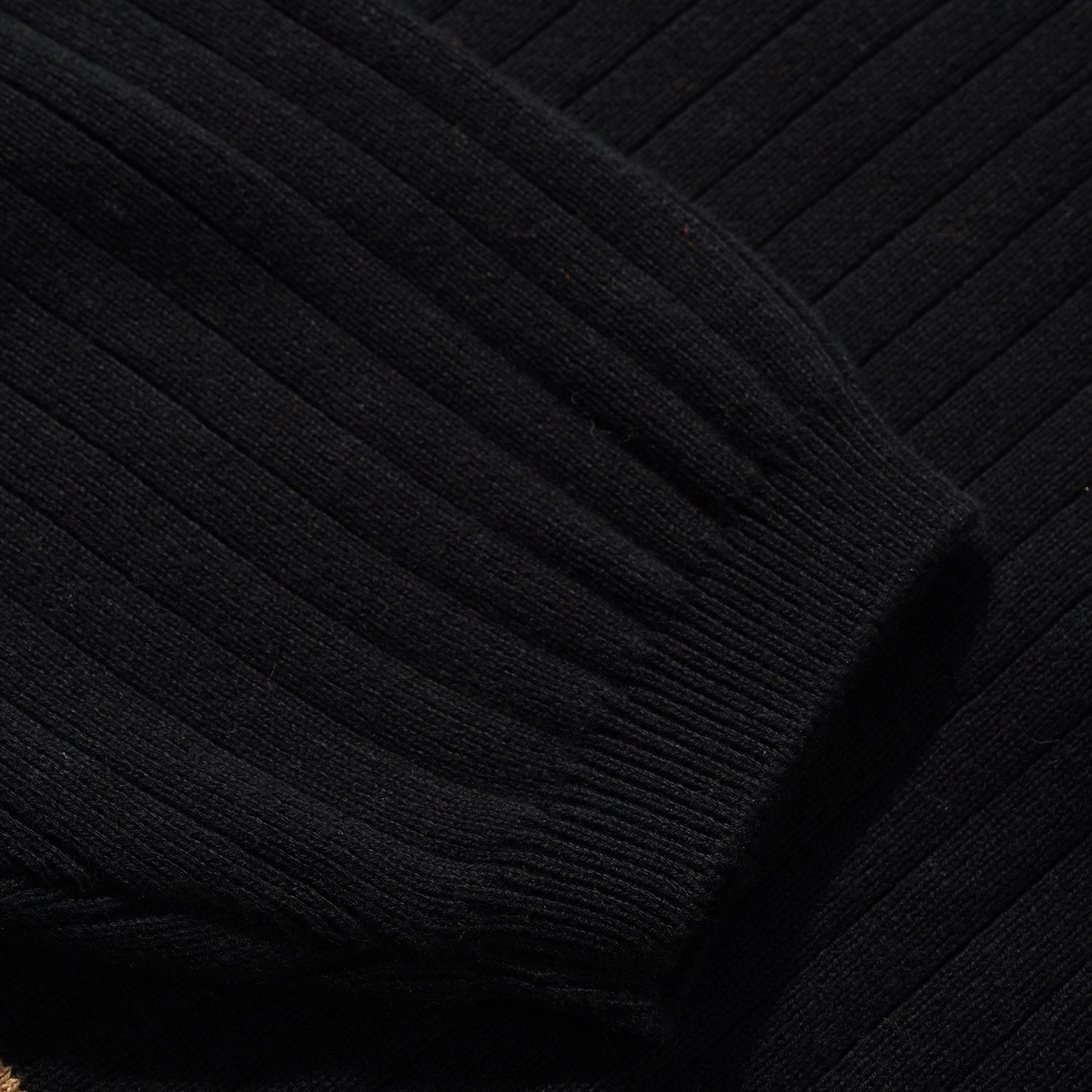Crest Knit Black