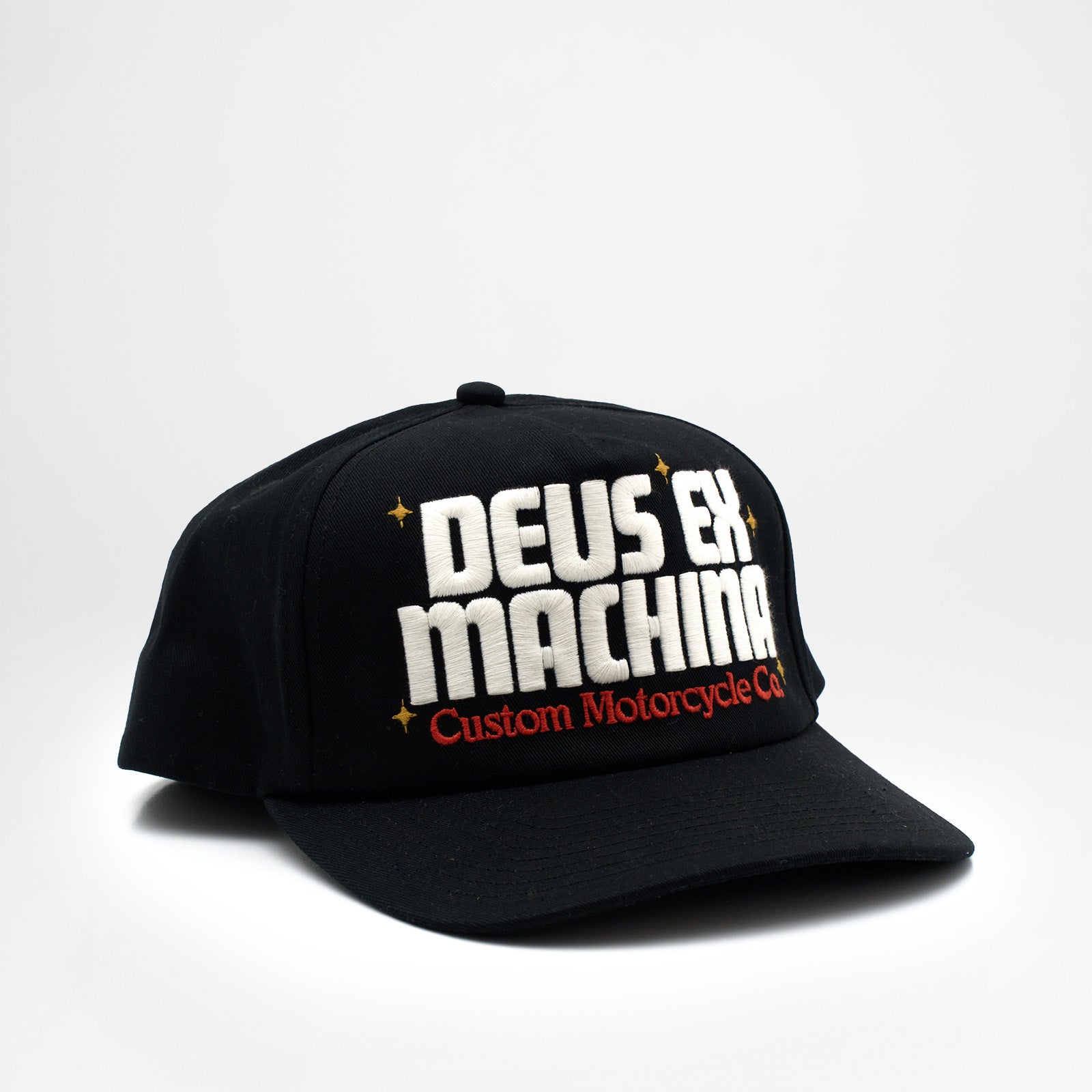 https://cdn02.plentymarkets.com/1t4q64x4rcv9/item/images/6034/full/Deus-DMP257957-Drop-Down-Cap-Black-.jpg