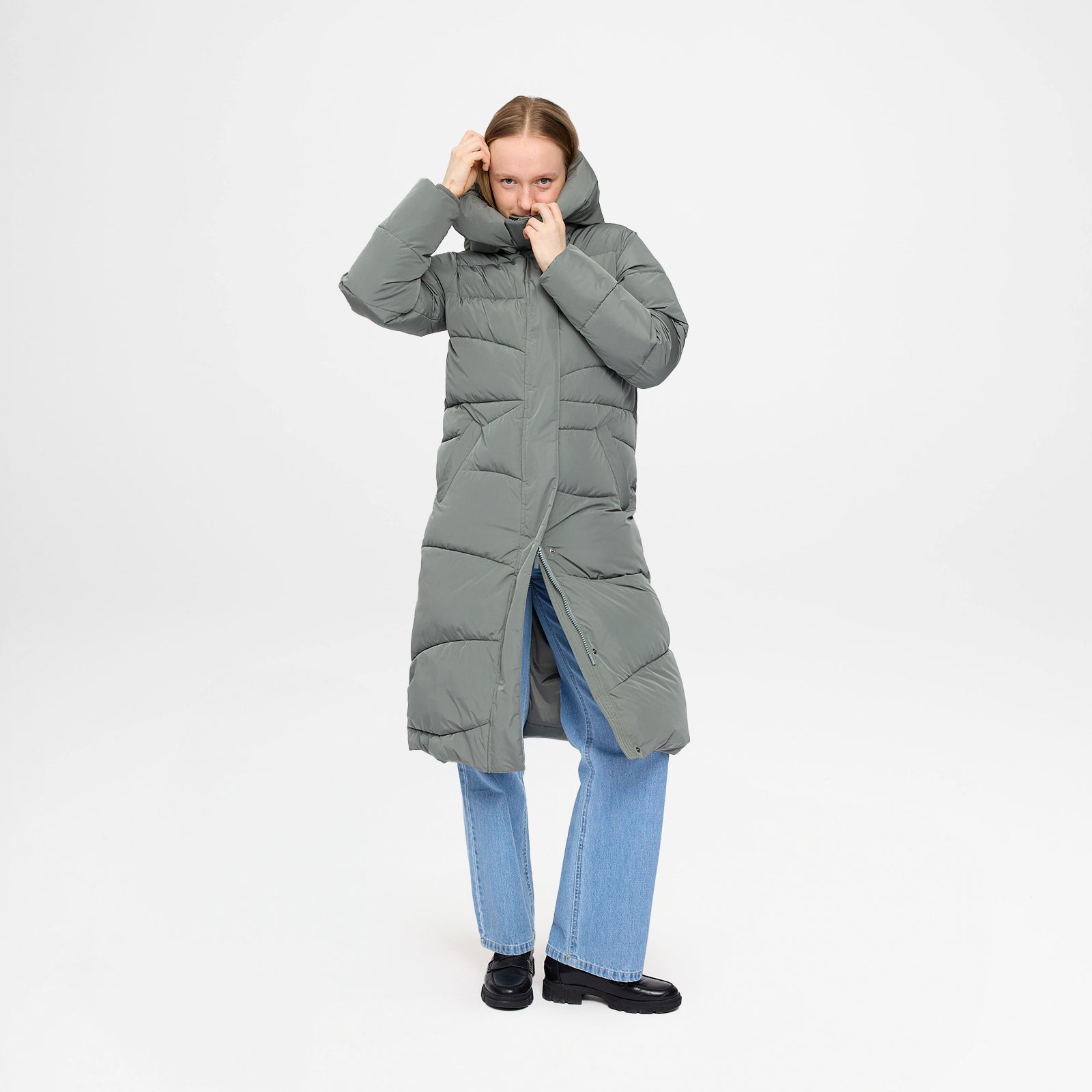 Waves Quilt Puffer Light Bottle