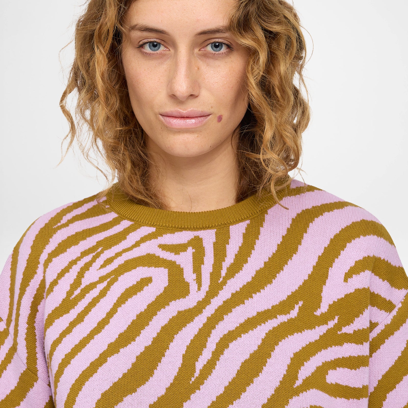 Zebra Jacquard Knit Jumper Golden Olive Orchid