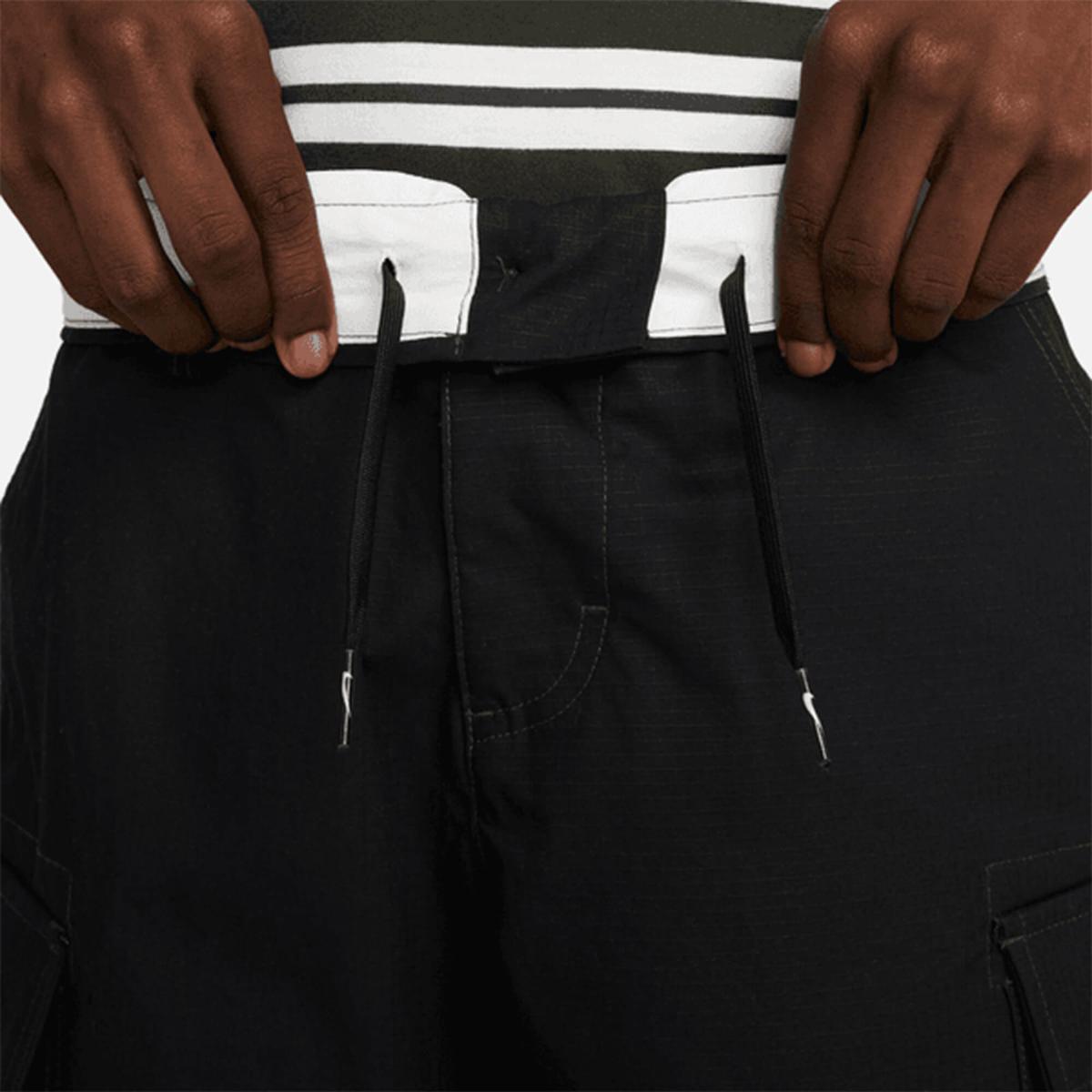 Cargo Black