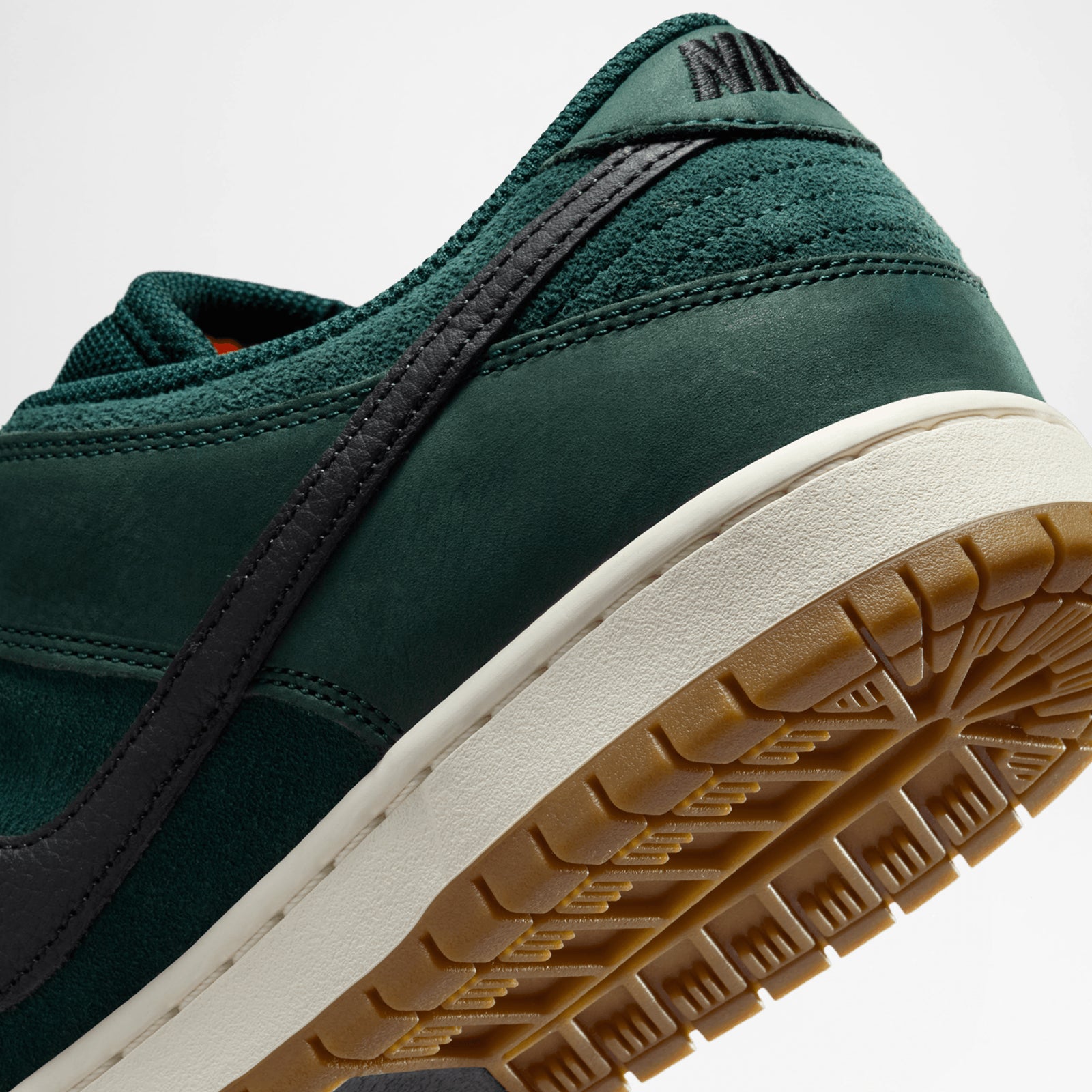 Dunk Low Pro Deep Fir