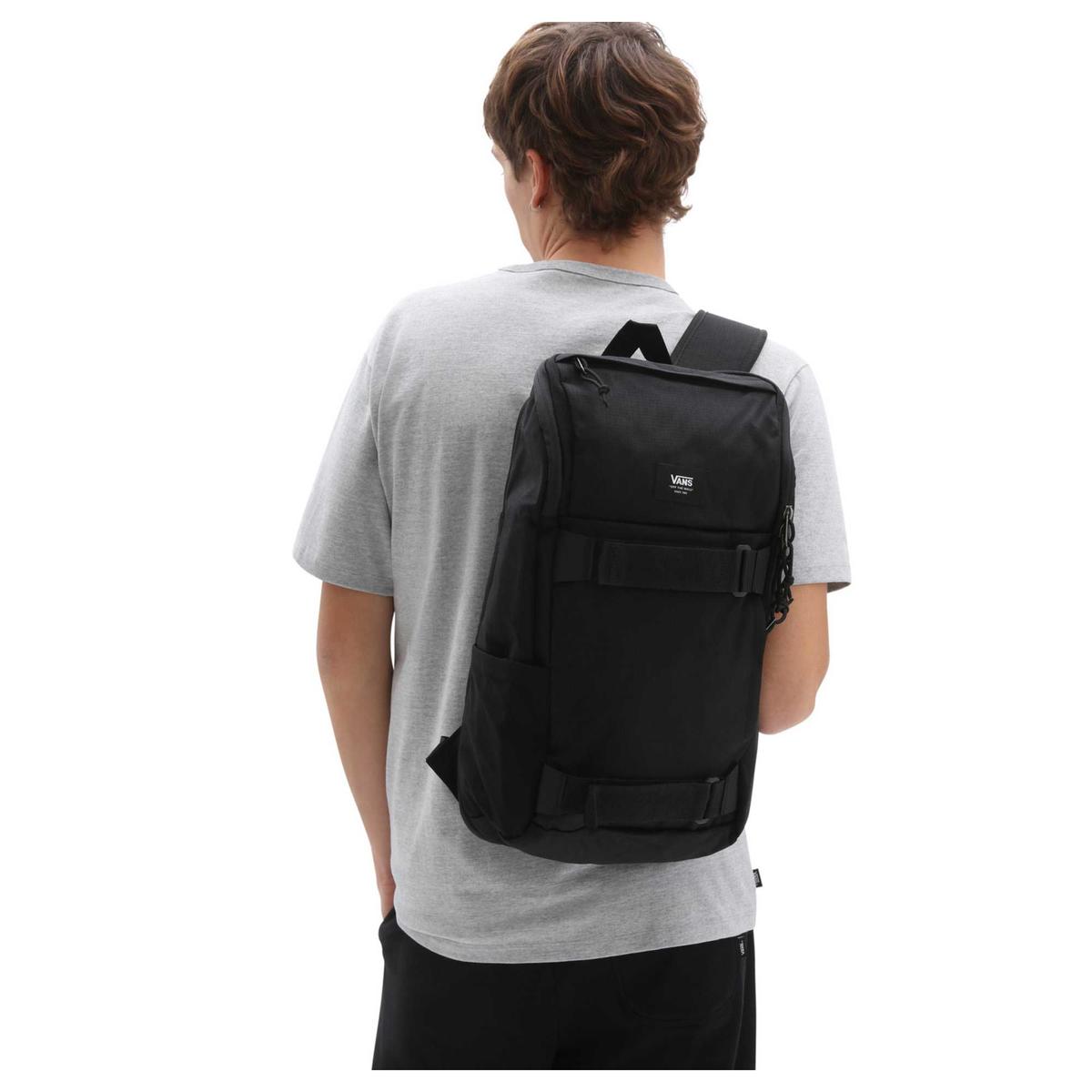 Obstacle Skatepack Black