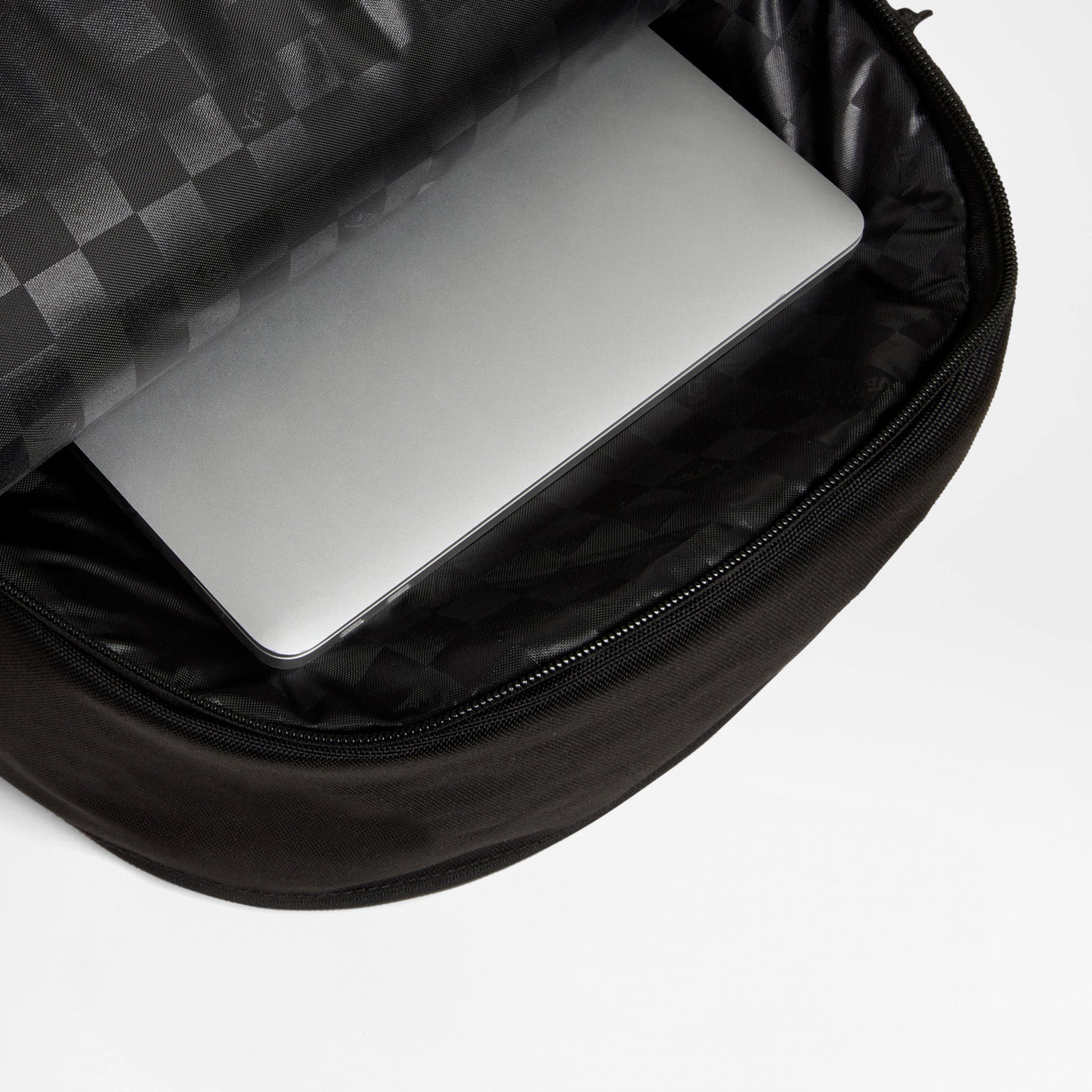 MTE Breakout Black